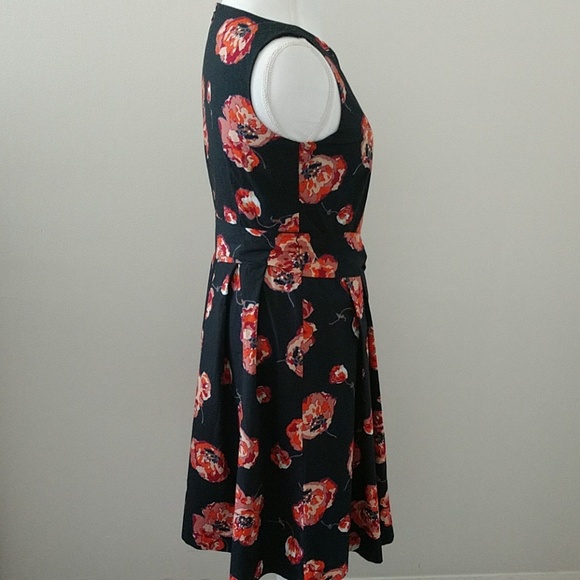 SOLD*L.L. Bean Signature Poplin Dress Black Floral - Picture 5 of 8